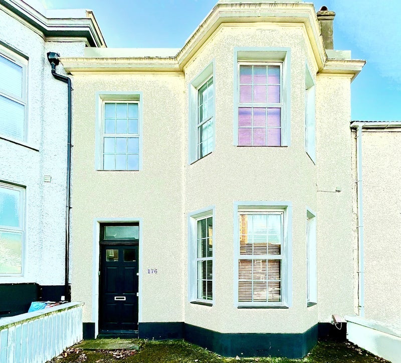 Room Burrage Road in Greater London