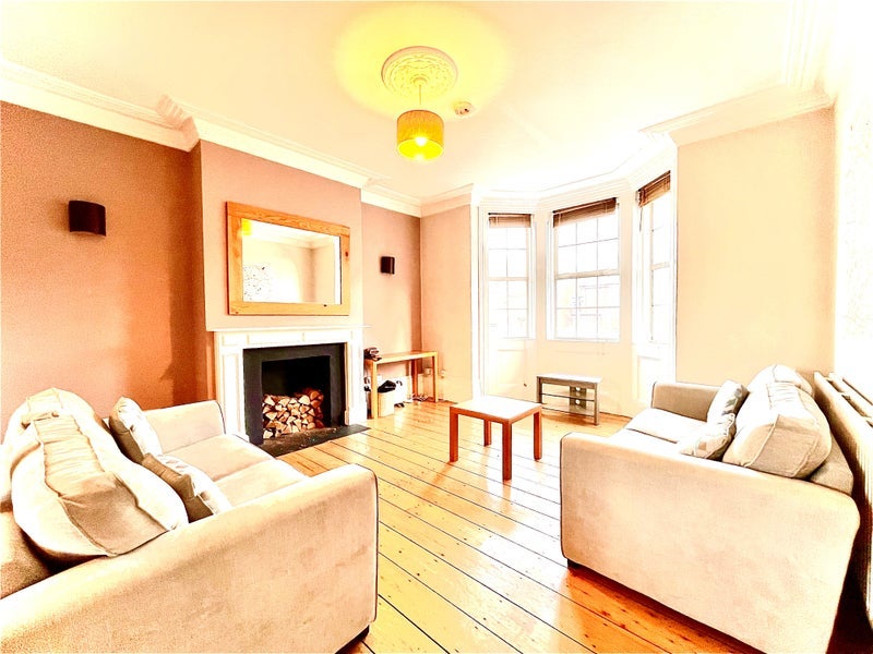 Room Burrage Road in Greater London