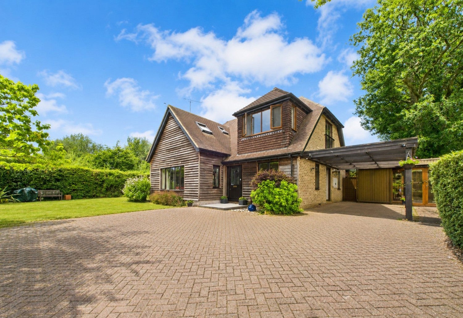 House The Comptons in Horsham