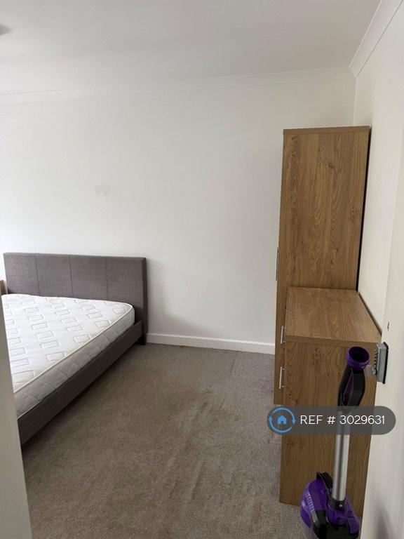 Room Exeter Close in Stevenage