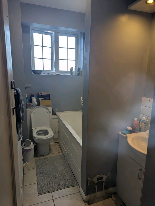 Room Adare Walk in Greater London