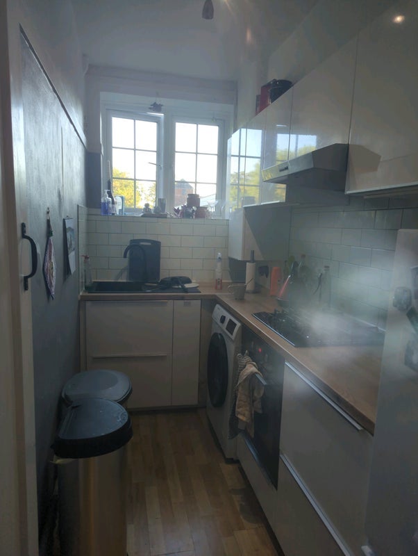 Room Adare Walk in Greater London