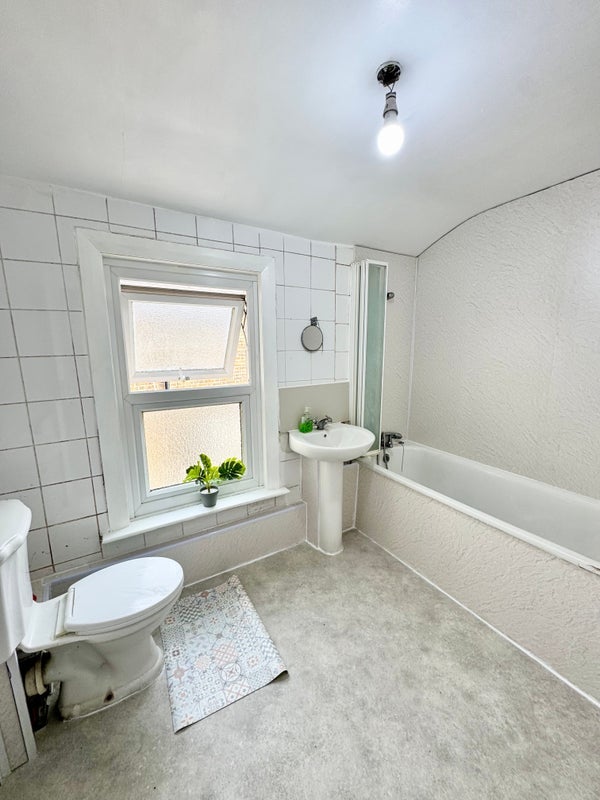 Room Evelyn Street in Greater London