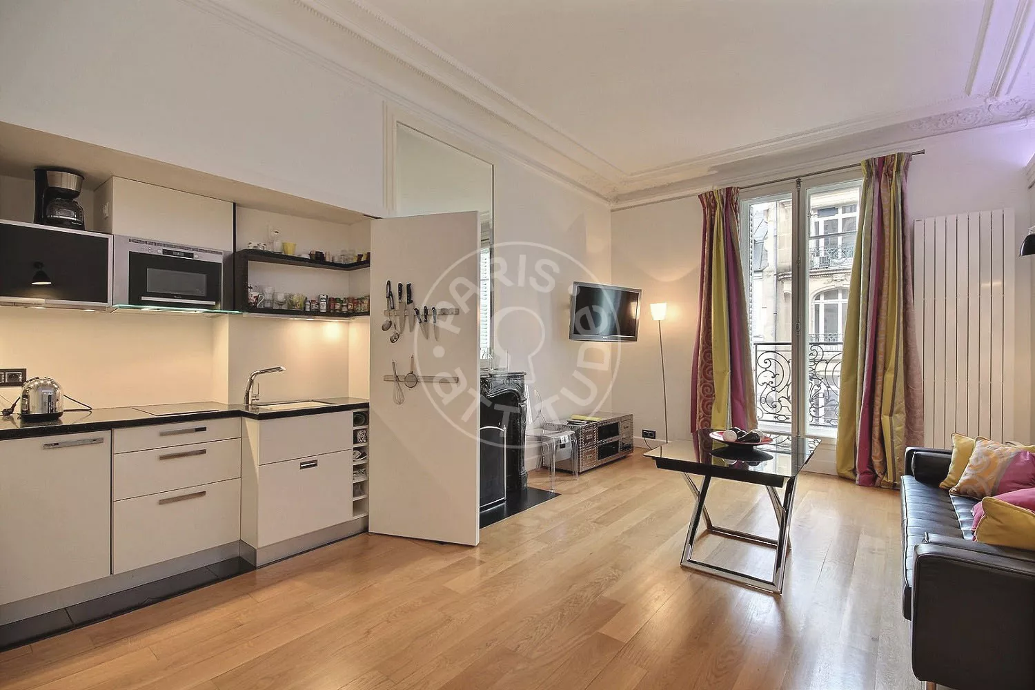 Appartement Rue La Boétie à Paris