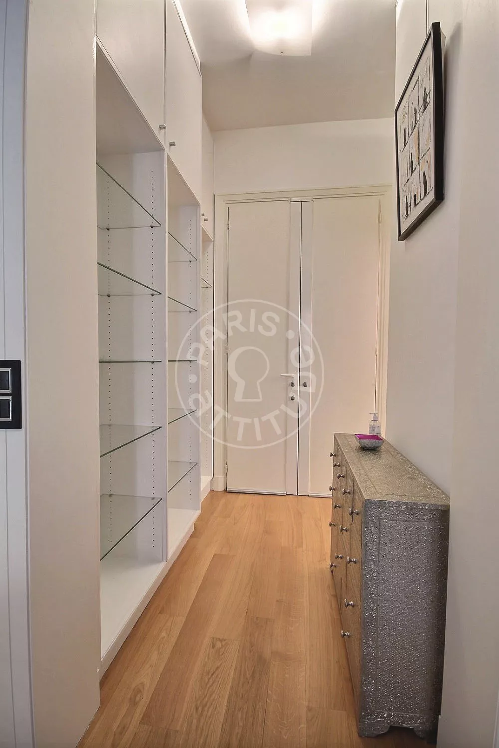 Appartement Rue La Boétie à Paris