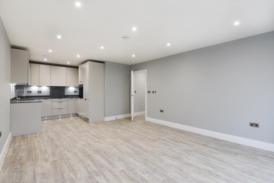 Flat Uxbridge Road in Greater London