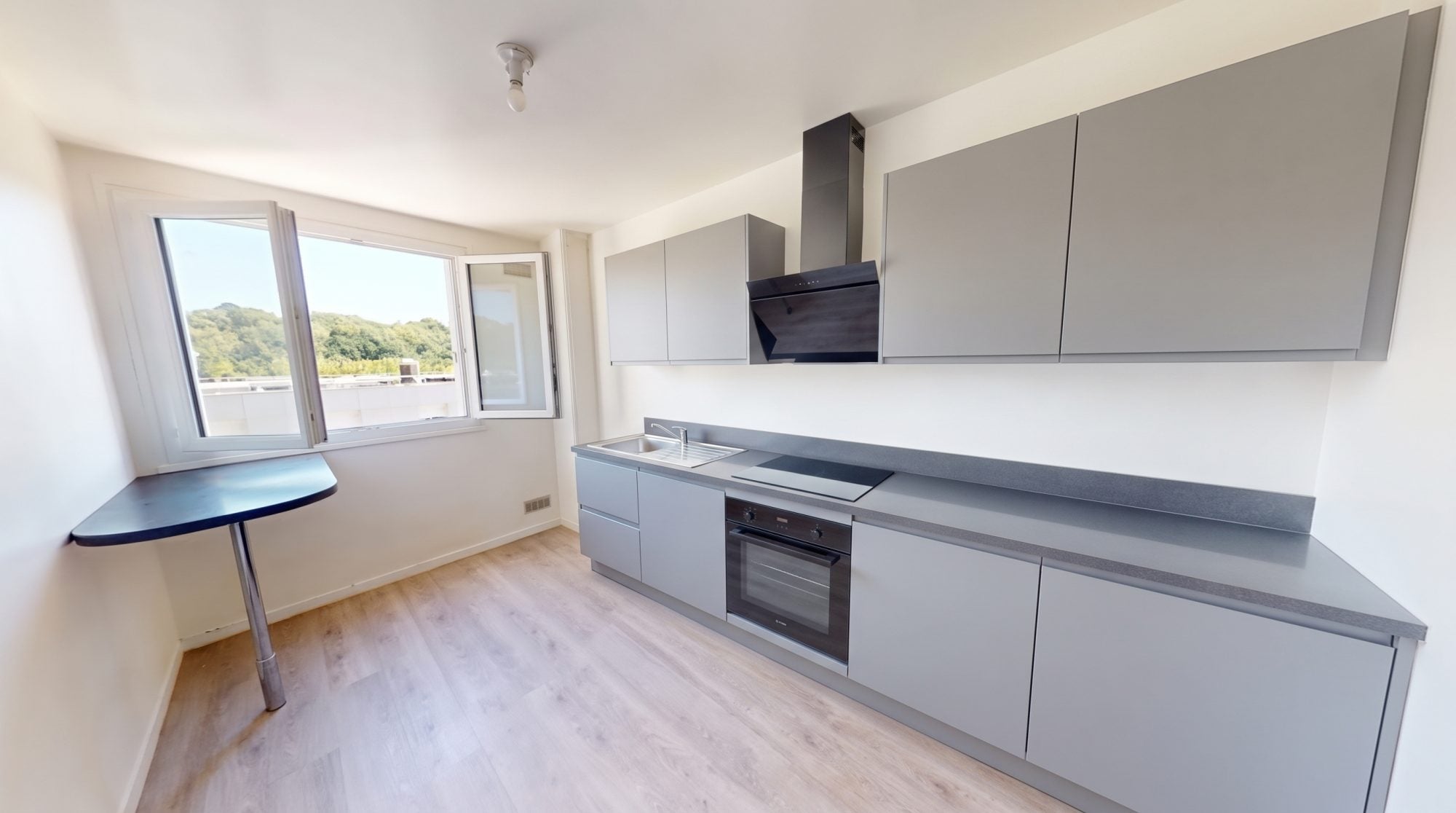 Flat Rue Claude Delvincourt in Rouen