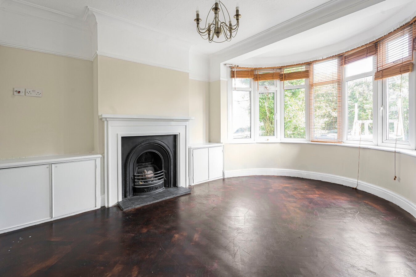 House Cavendish Avenue in Greater London