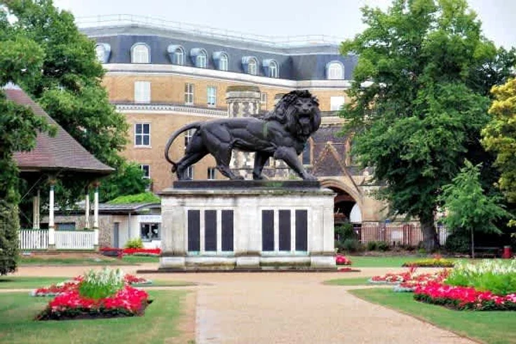 Flat The Forbury in Reading