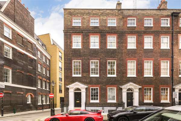 House Queen Anne's Gate in City of Westminster