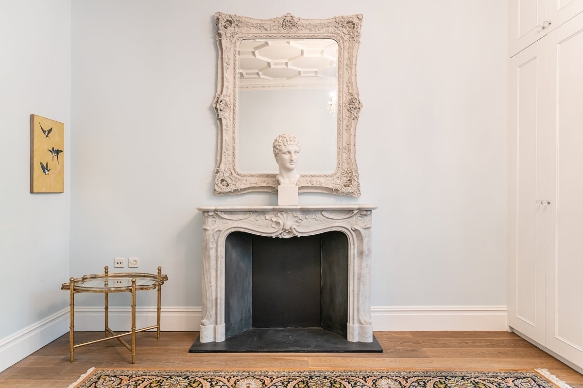 Flat Lower Sloane Street in Greater London
