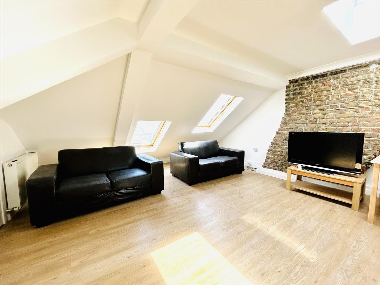 Flat Windsor Road in Greater London