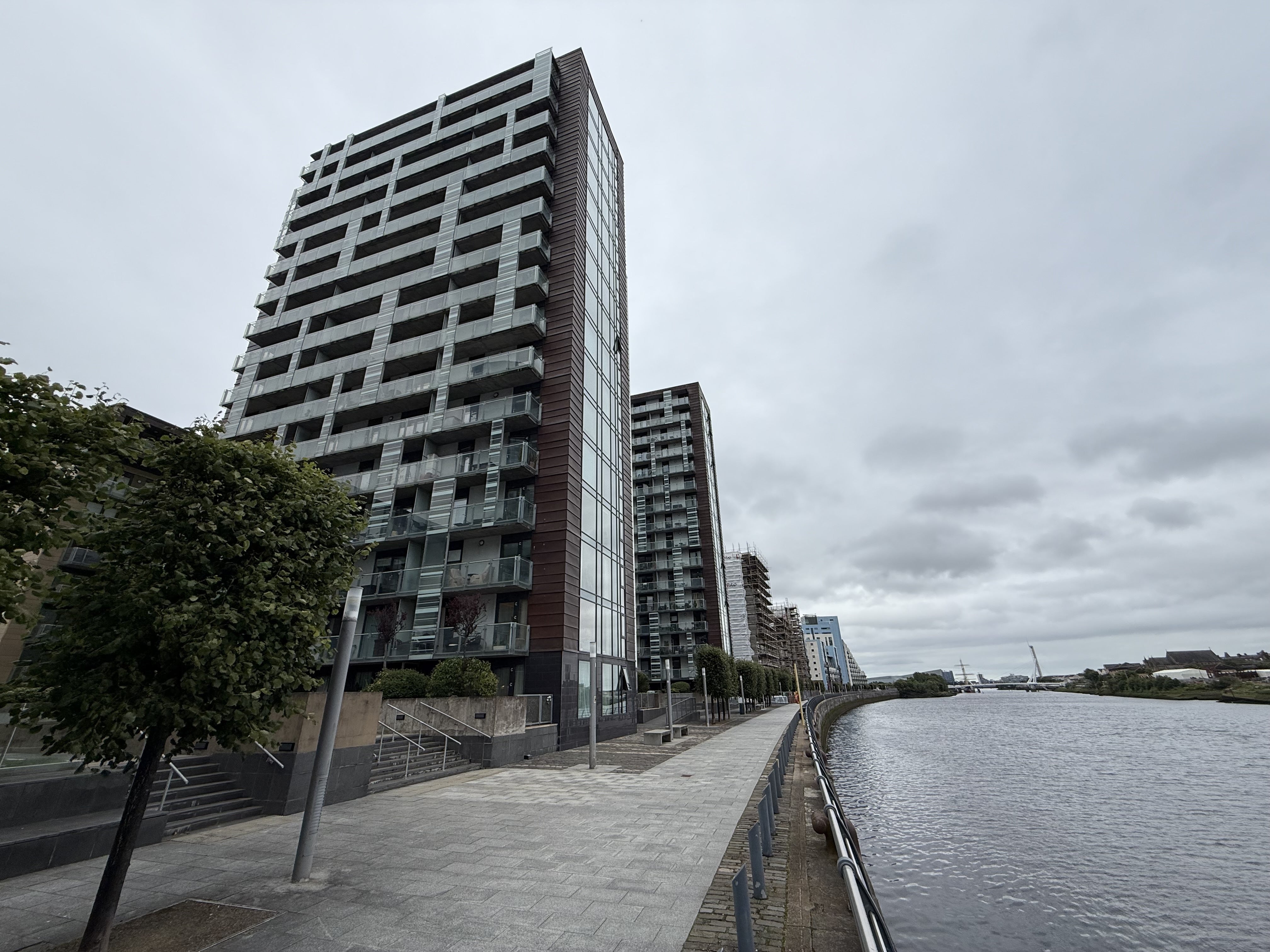 Flat Meadowside Quay Walk in Glasgow