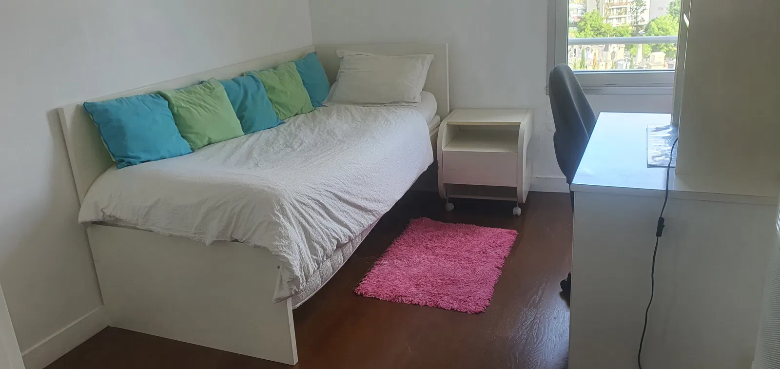 Chambre Rue des Huissiers à Neuilly-sur-Seine