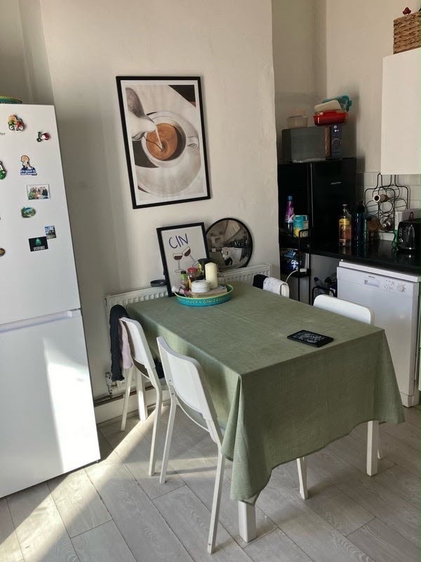 Room Morval Road in Greater London