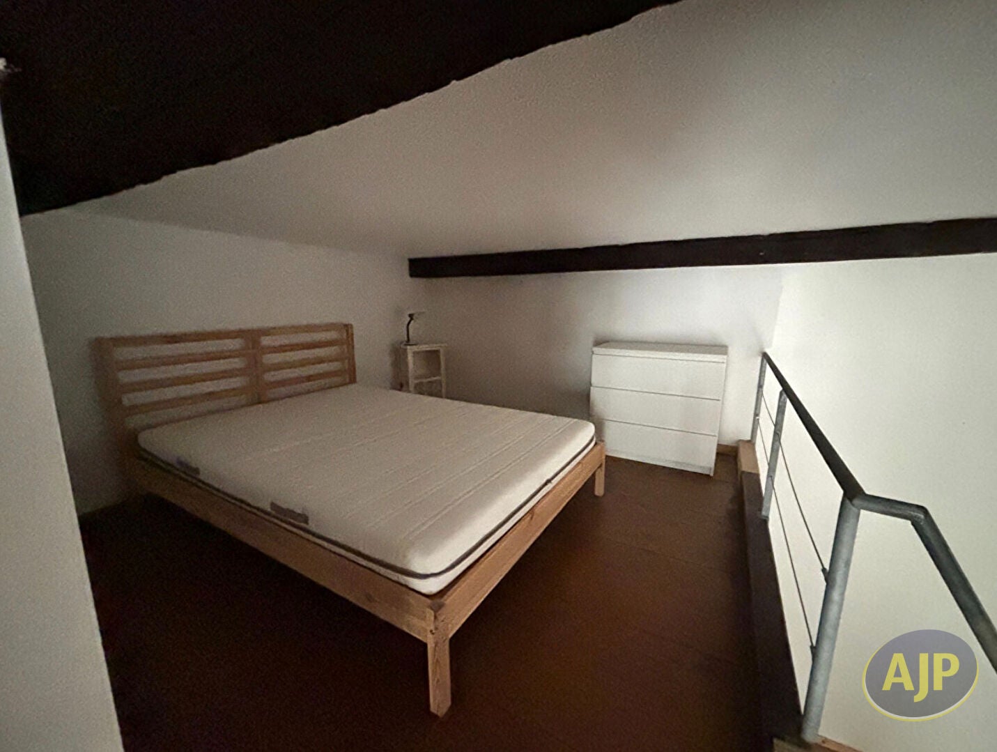 Flat Route des Fontaines in Cours-de-Pile