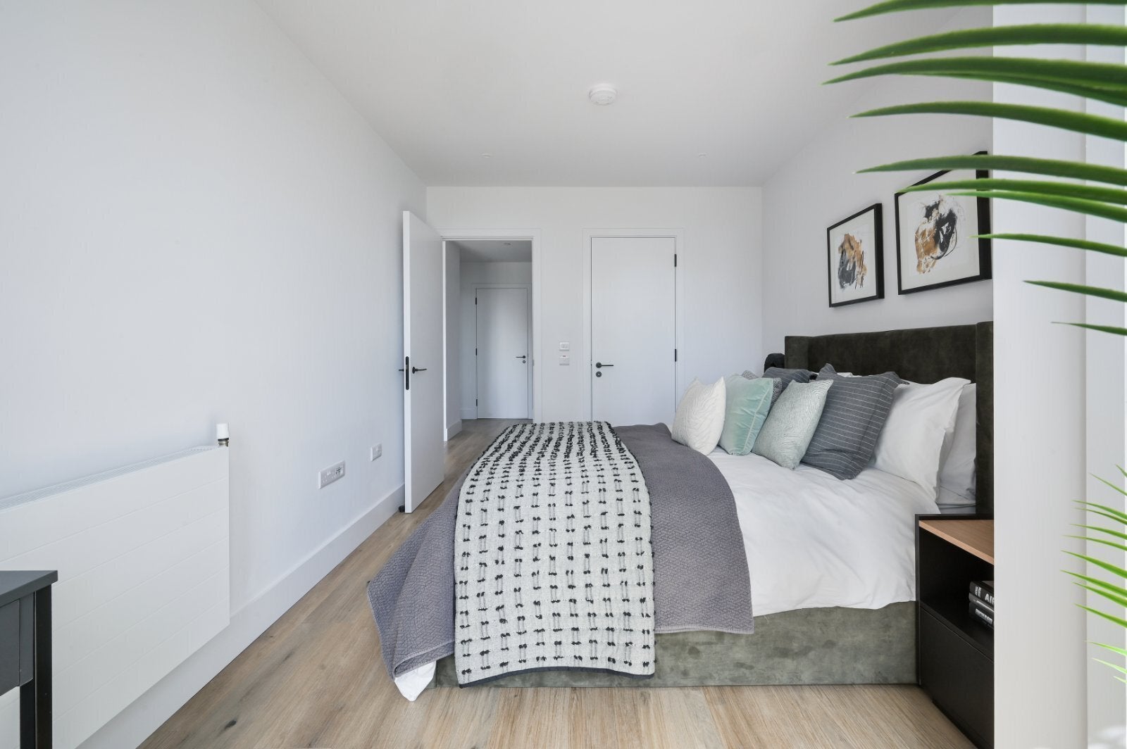 Flat Charter Street in Greater London