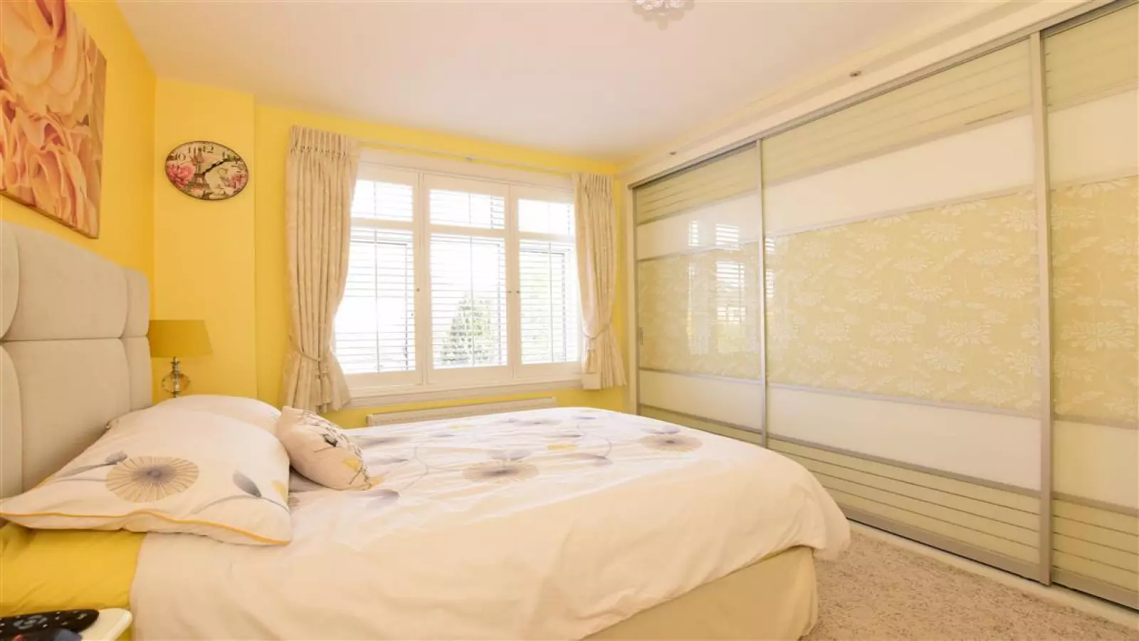 Flat Glenwood Gardens in Greater London