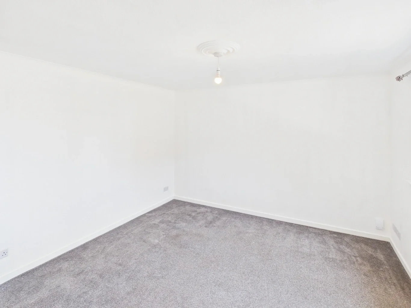 Flat Kinghorne Road in Dundee