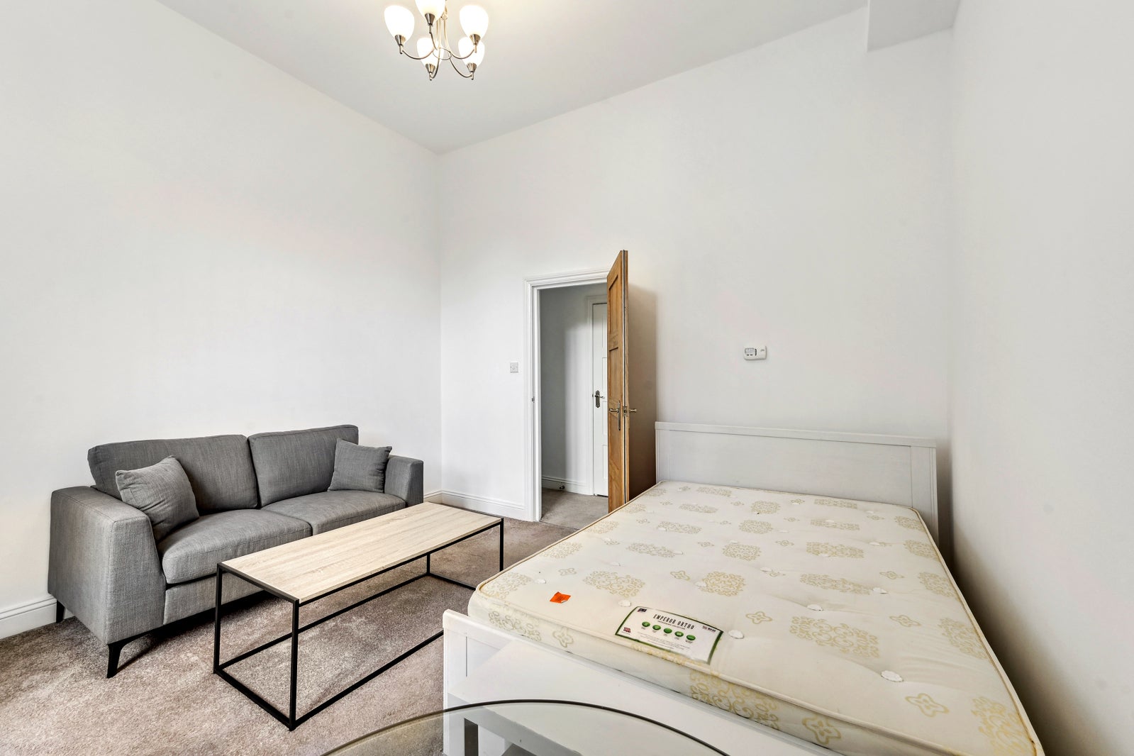 Flat Collingham Road in Greater London