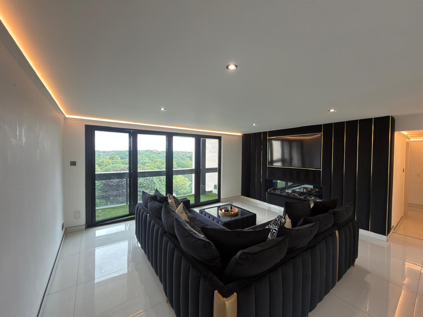 Flat West Avenue in Leeds