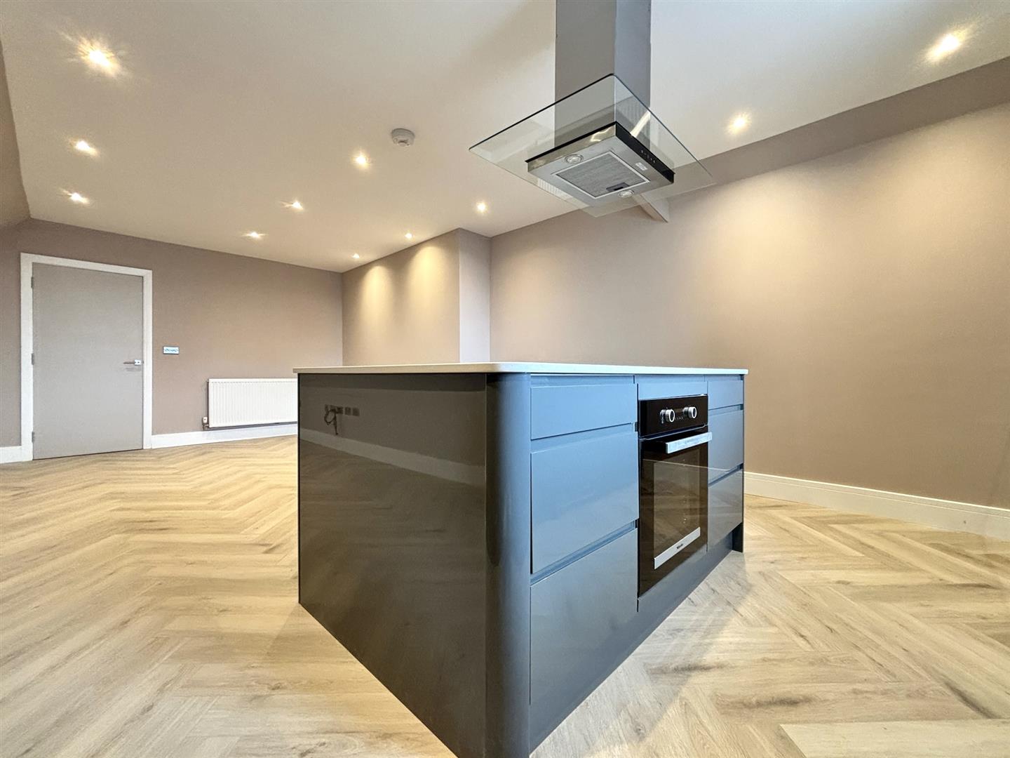 Flat Moorgate Road in Rotherham