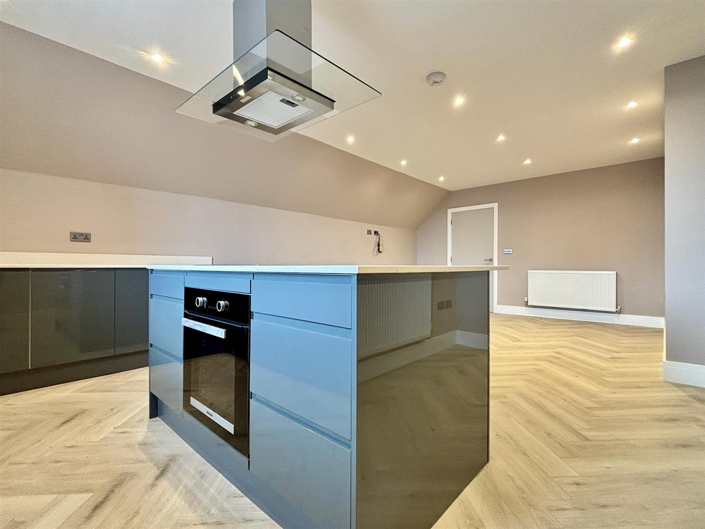 Flat Moorgate Road in Rotherham