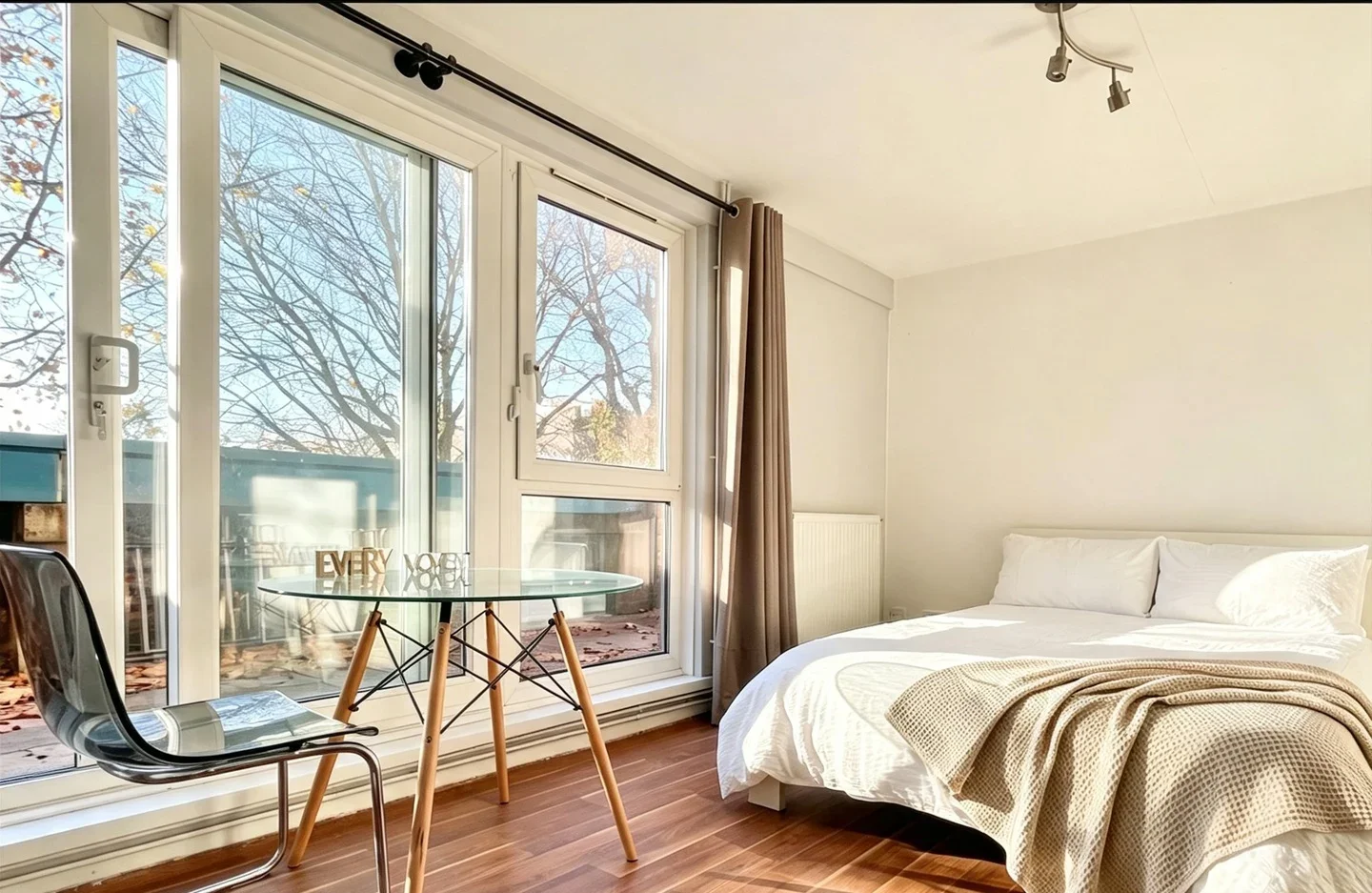 Room Thistlewood Close in Greater London
