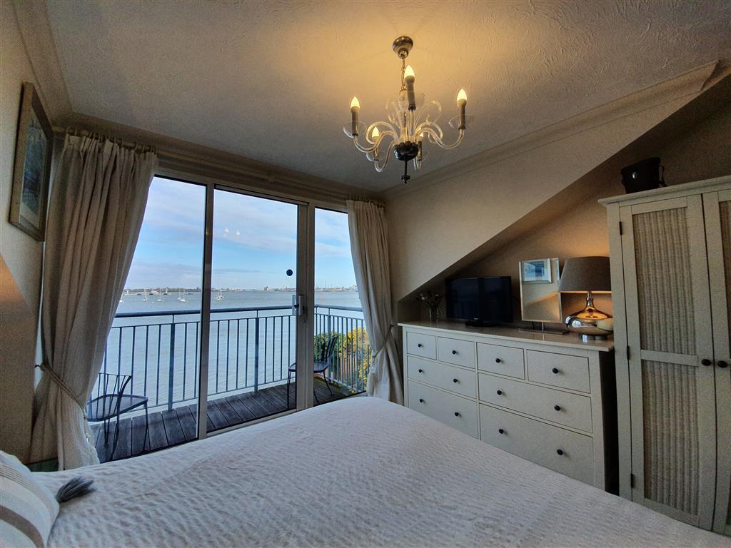 House Searle Drive in Gosport