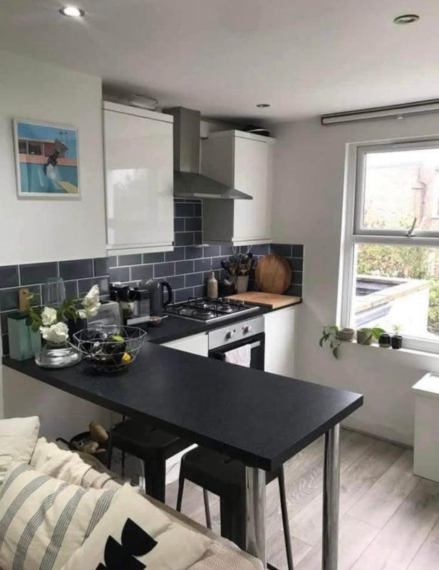 Room Lordship Lane in Greater London