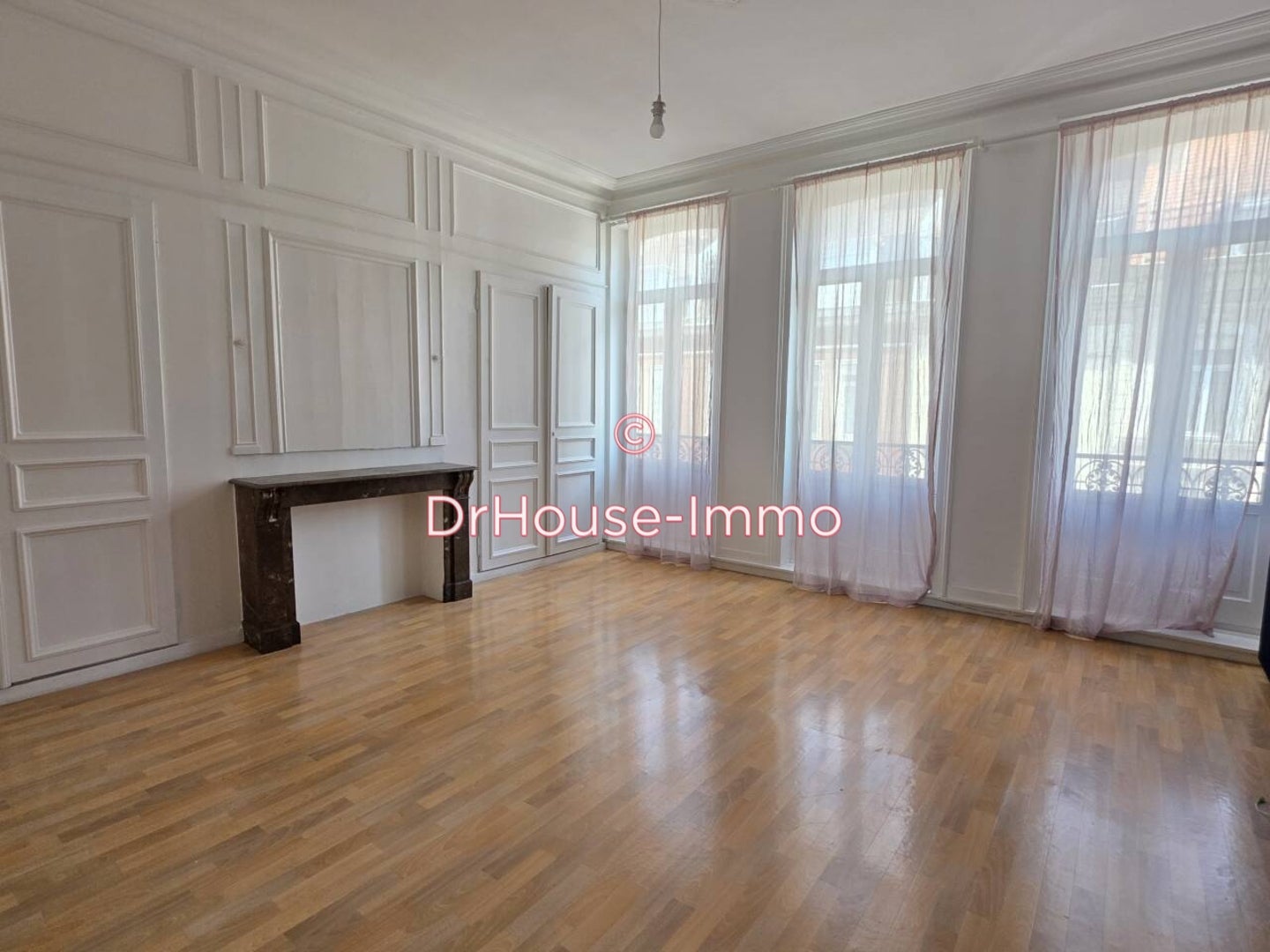 Appartement Rue Jacquemars Giélée à Lille