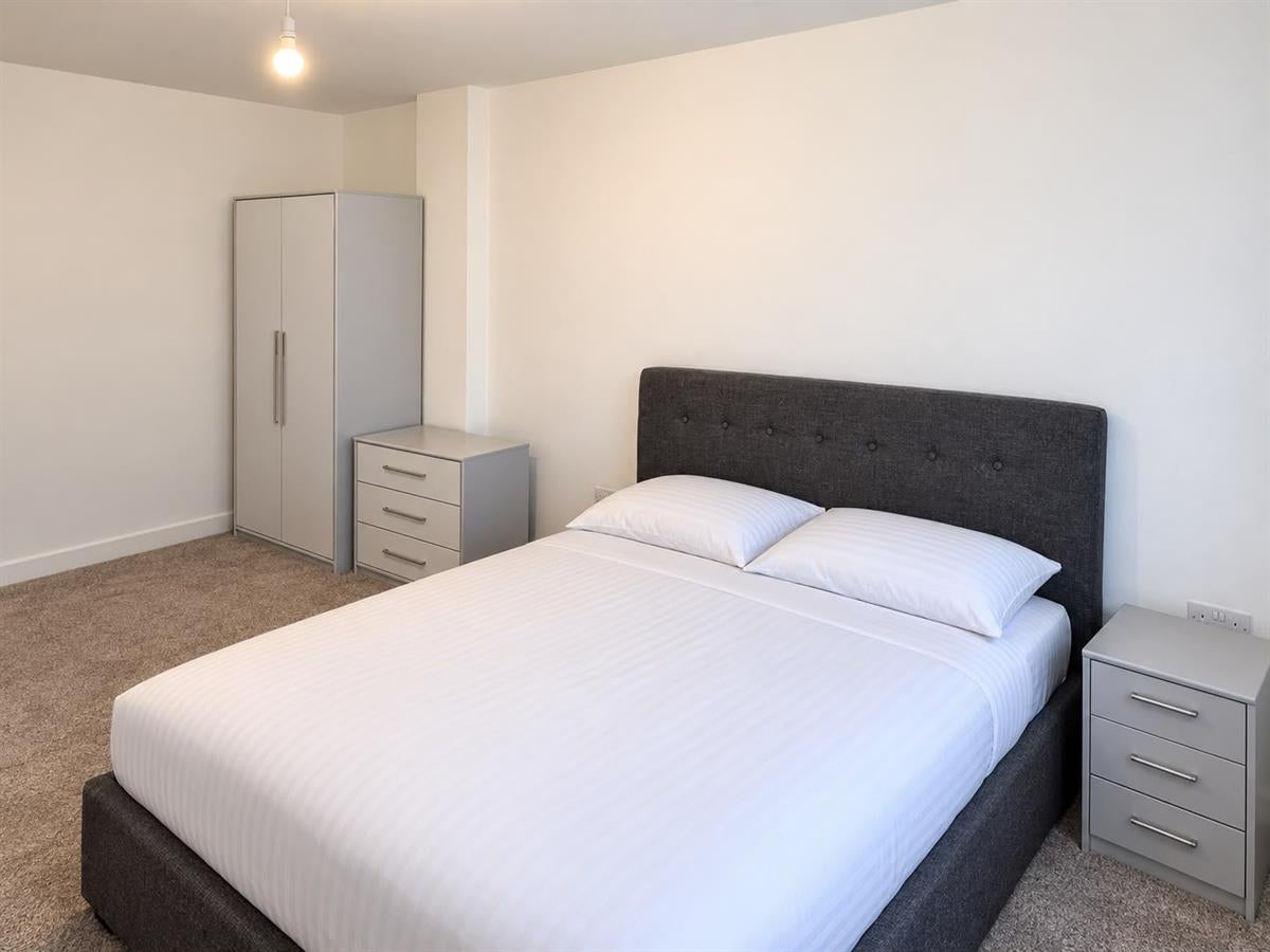 Flat Skerton Road in Manchester