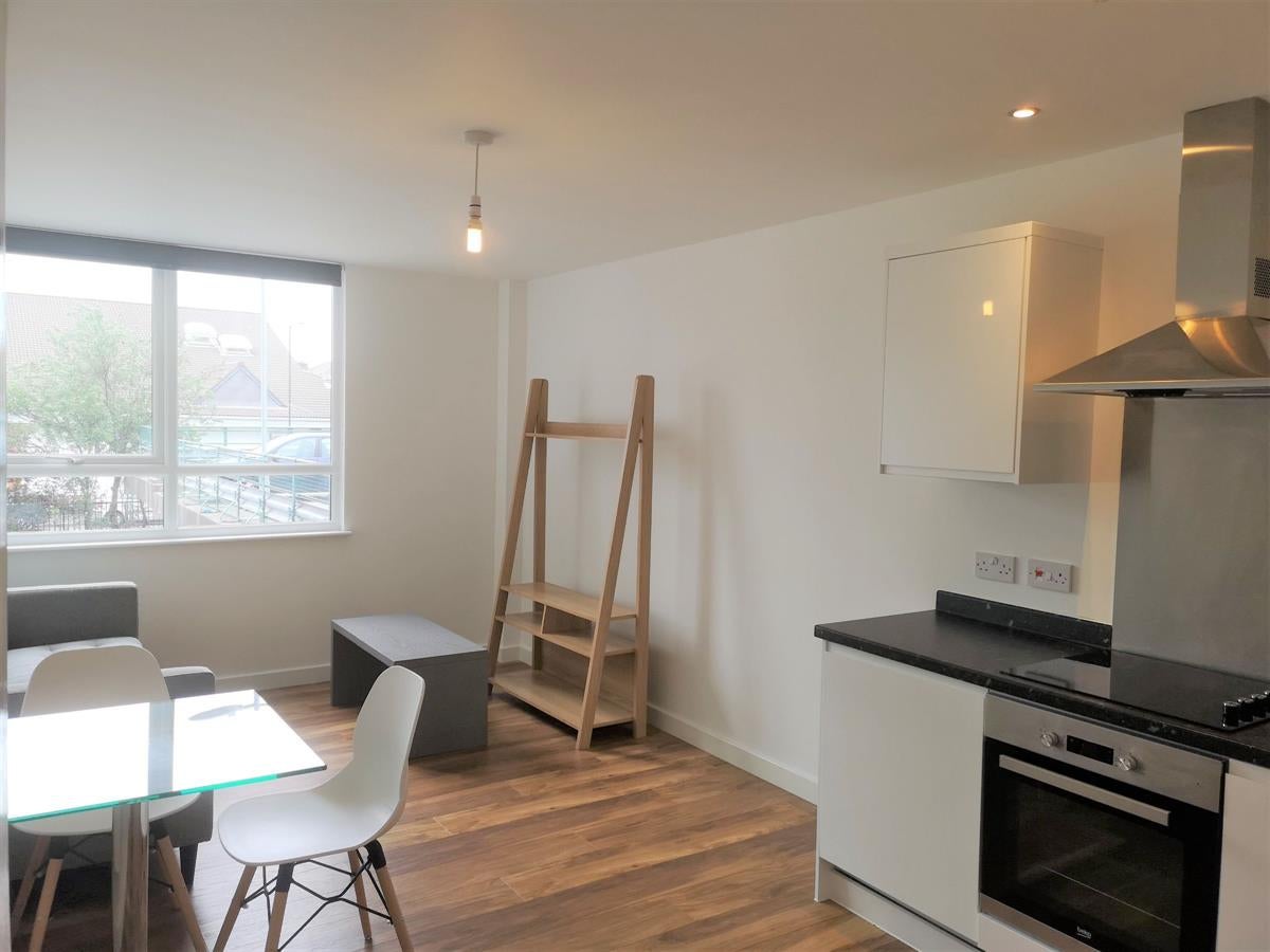 Flat Skerton Road in Manchester