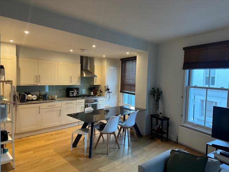 Room Avalon Road in Greater London