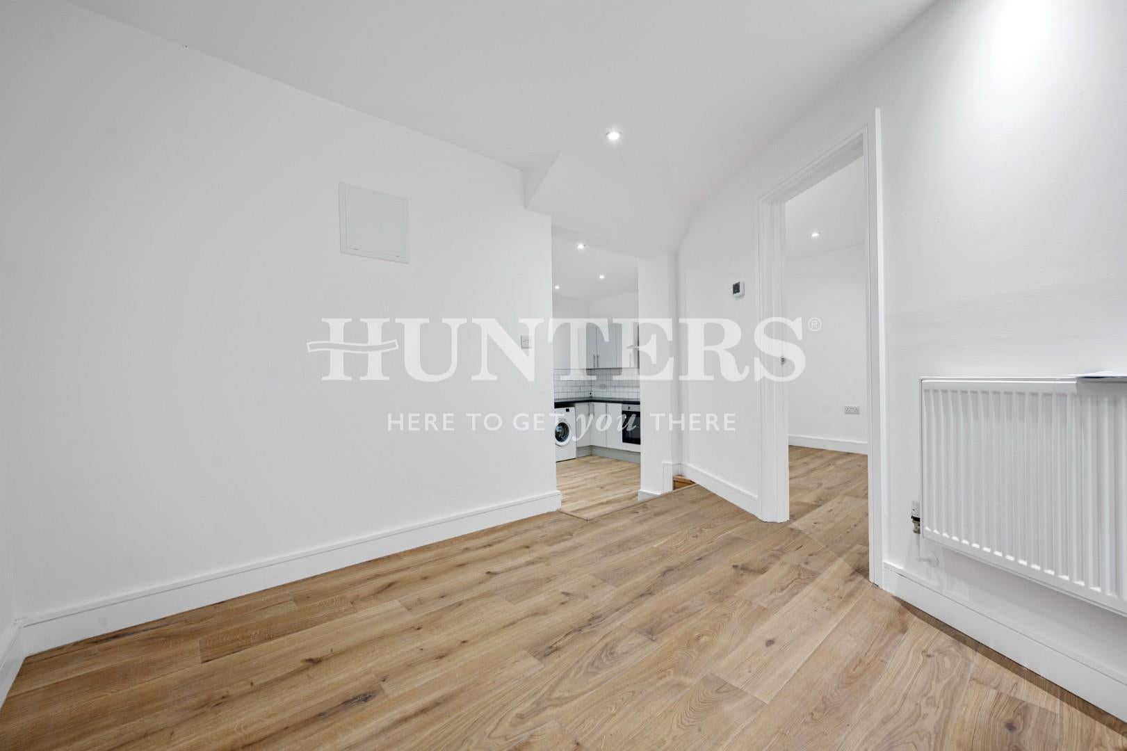 Flat Drayton Park Mews in Greater London