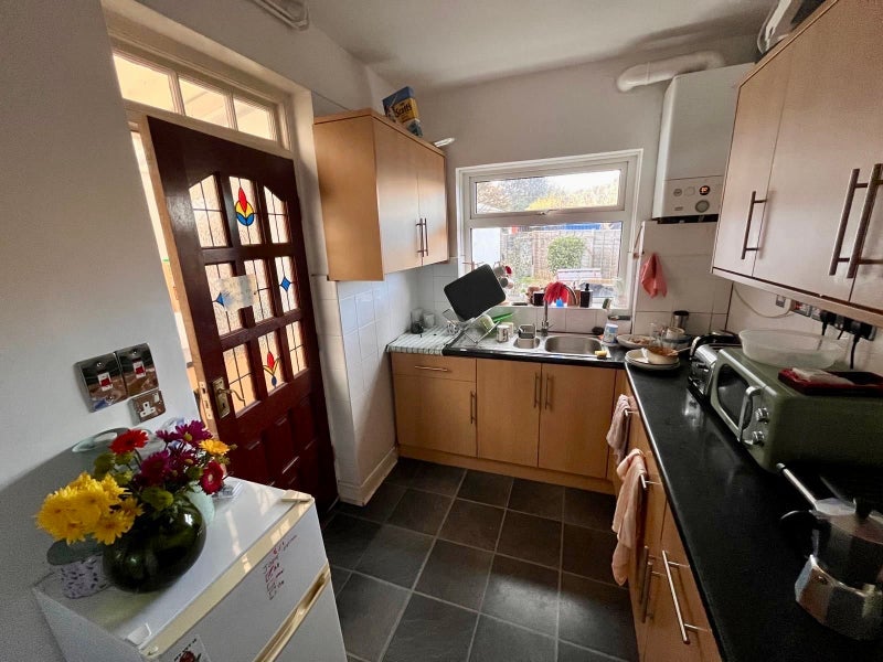 Room Newnham Road in Greater London