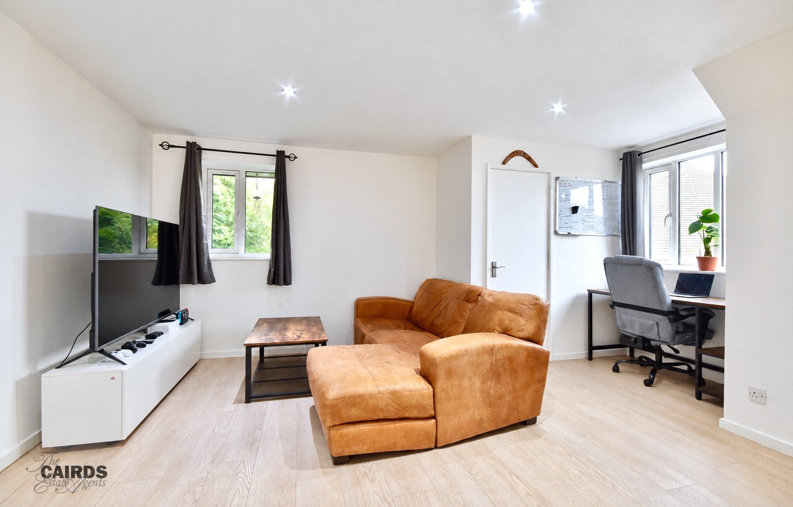 Flat Kingston Avenue in Mole Valley