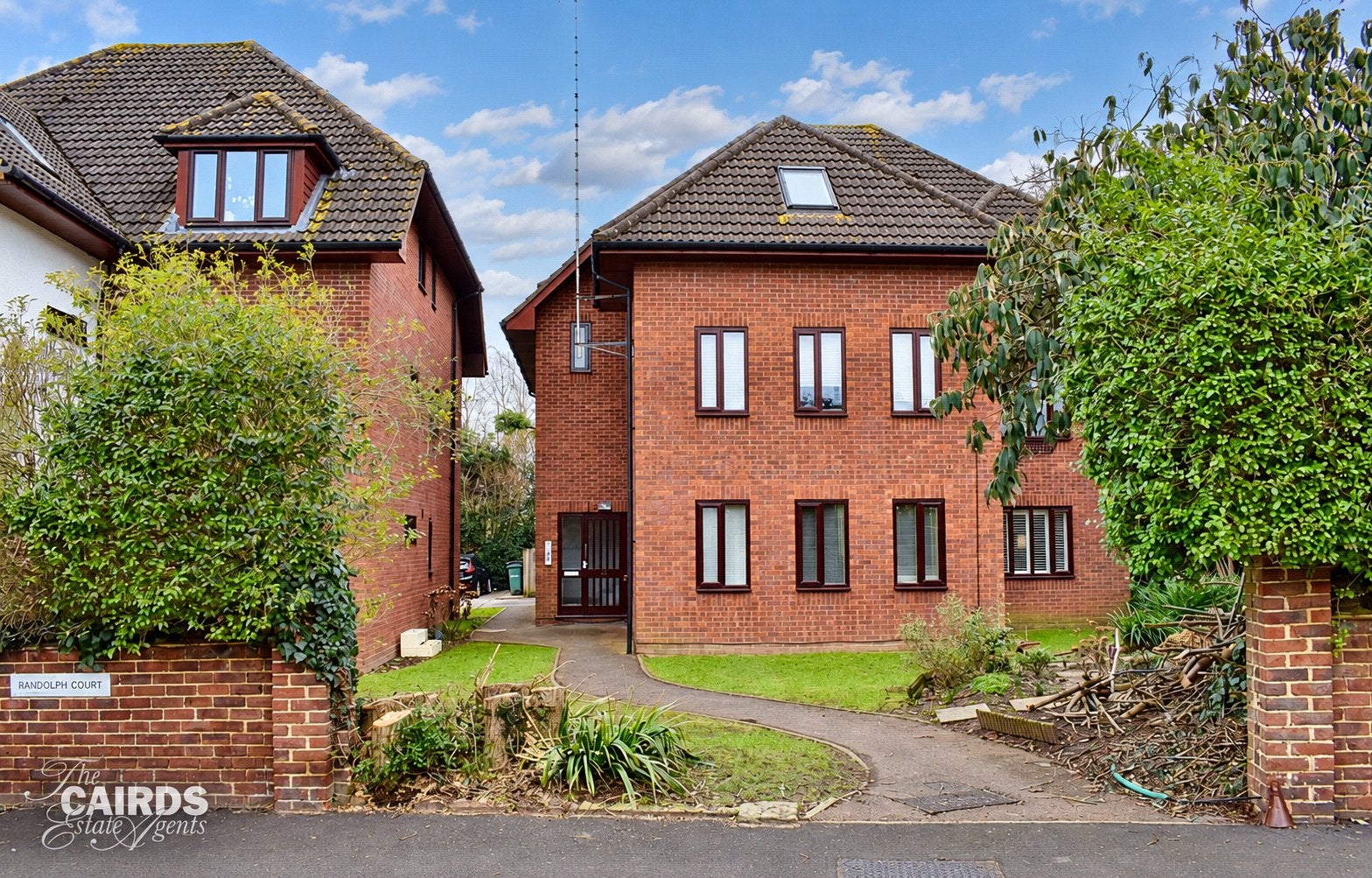 Flat Kingston Avenue in Mole Valley