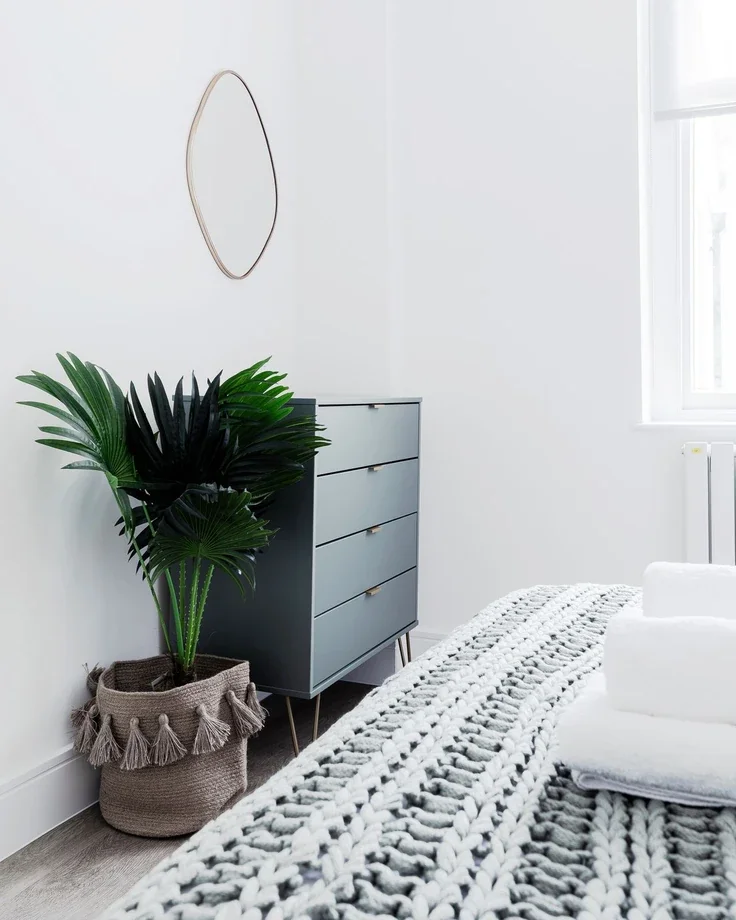 Flat Sussex Gardens in City of Westminster