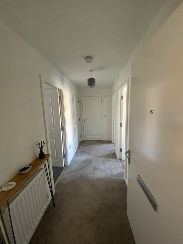 Flat Dalmeny Gate in Glasgow