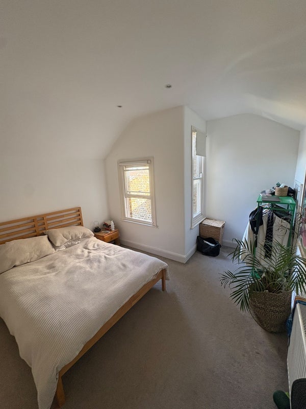 Room Ribblesdale Road in Greater London