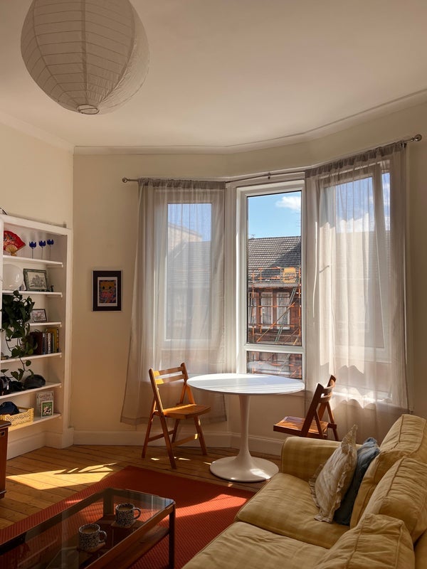 Flat Torrisdale Street in Glasgow