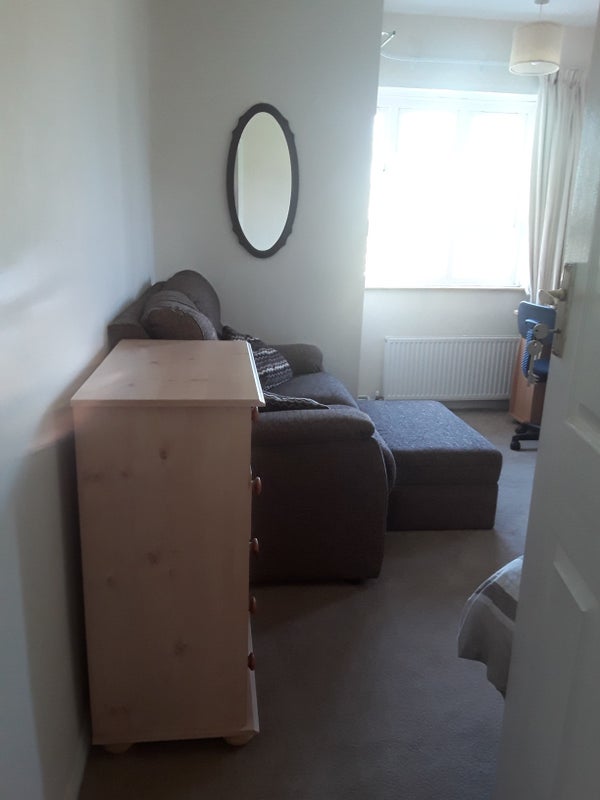 Room Whittington Road in Brentwood