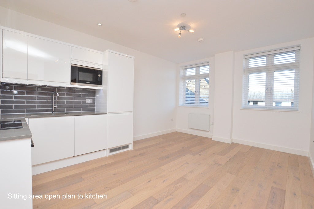 Flat Bell Street in Reigate and Banstead