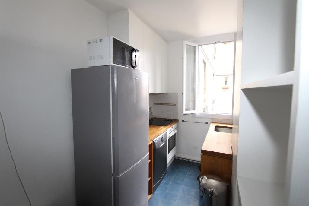 Flat Rue Rochebrune in Montreuil