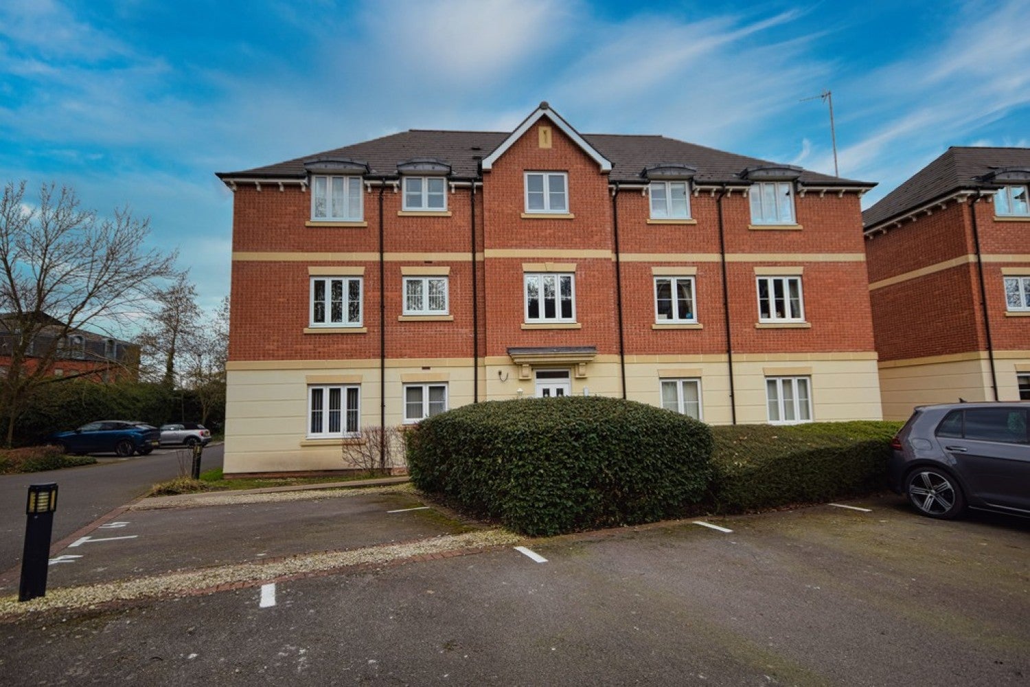 Flat Warwick Road in Metropolitan Borough of Solihull