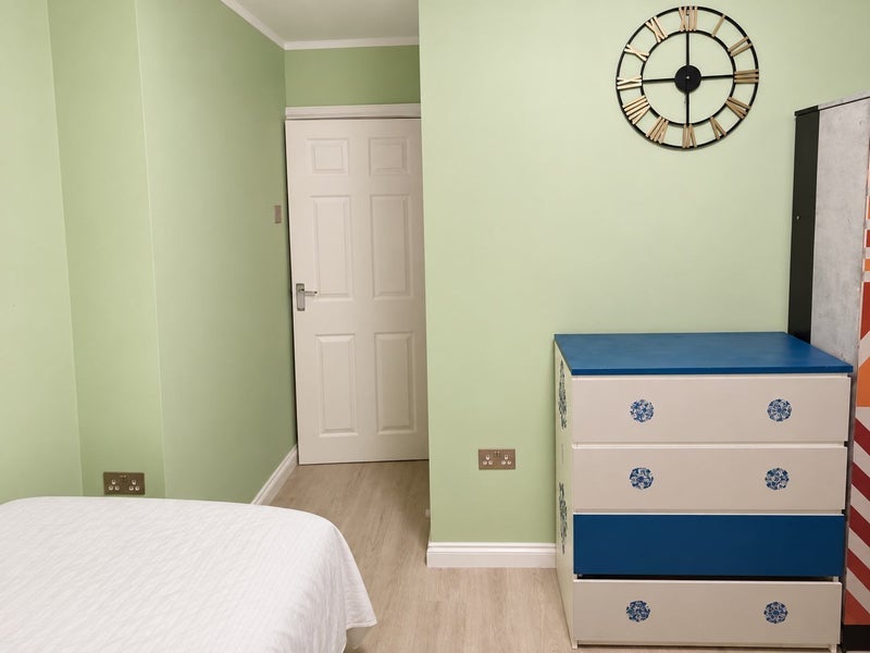 Room Chatburn Gardens in Rochdale