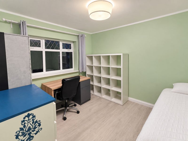 Room Chatburn Gardens in Rochdale