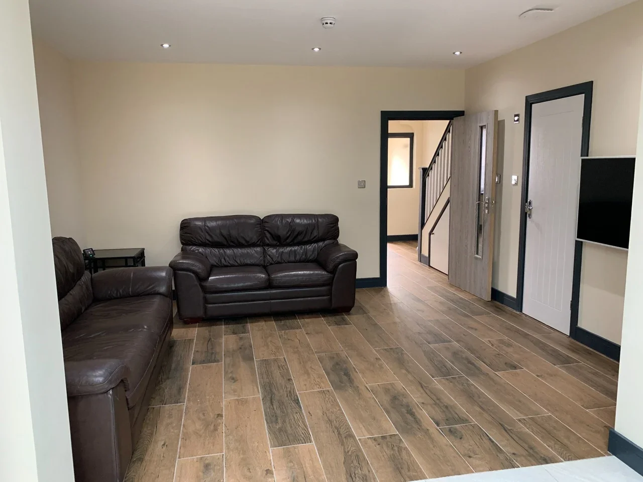 Room Stayton Road in Greater London