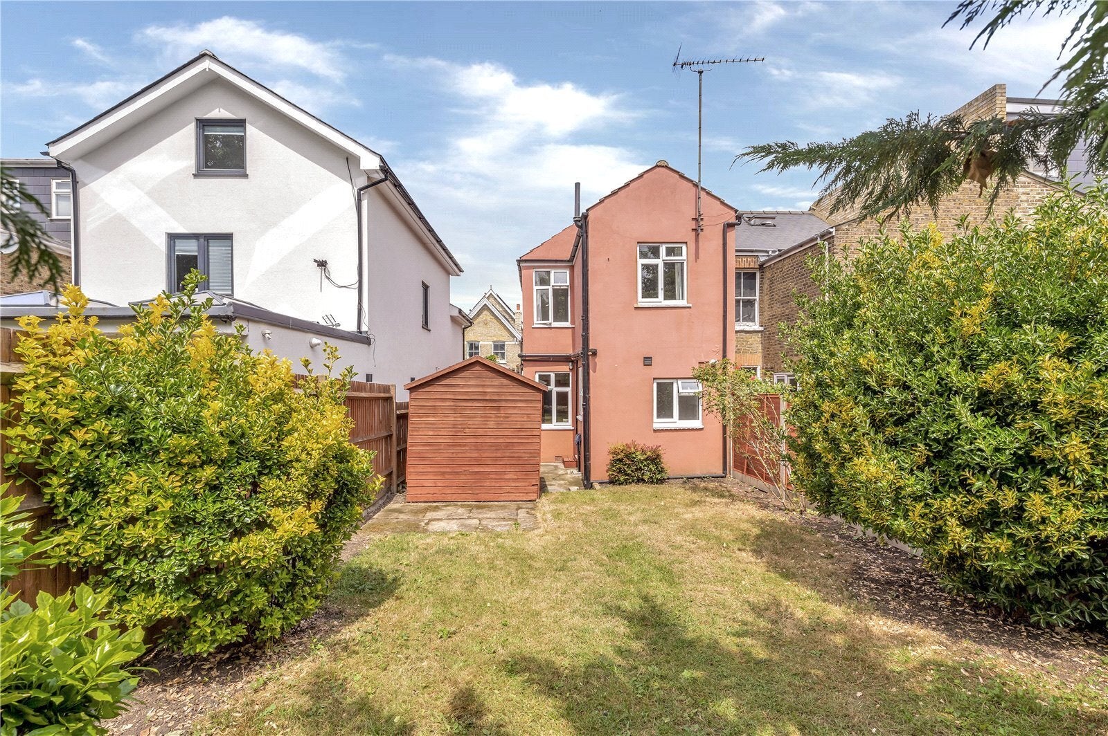 House Canbury Park Road in Greater London